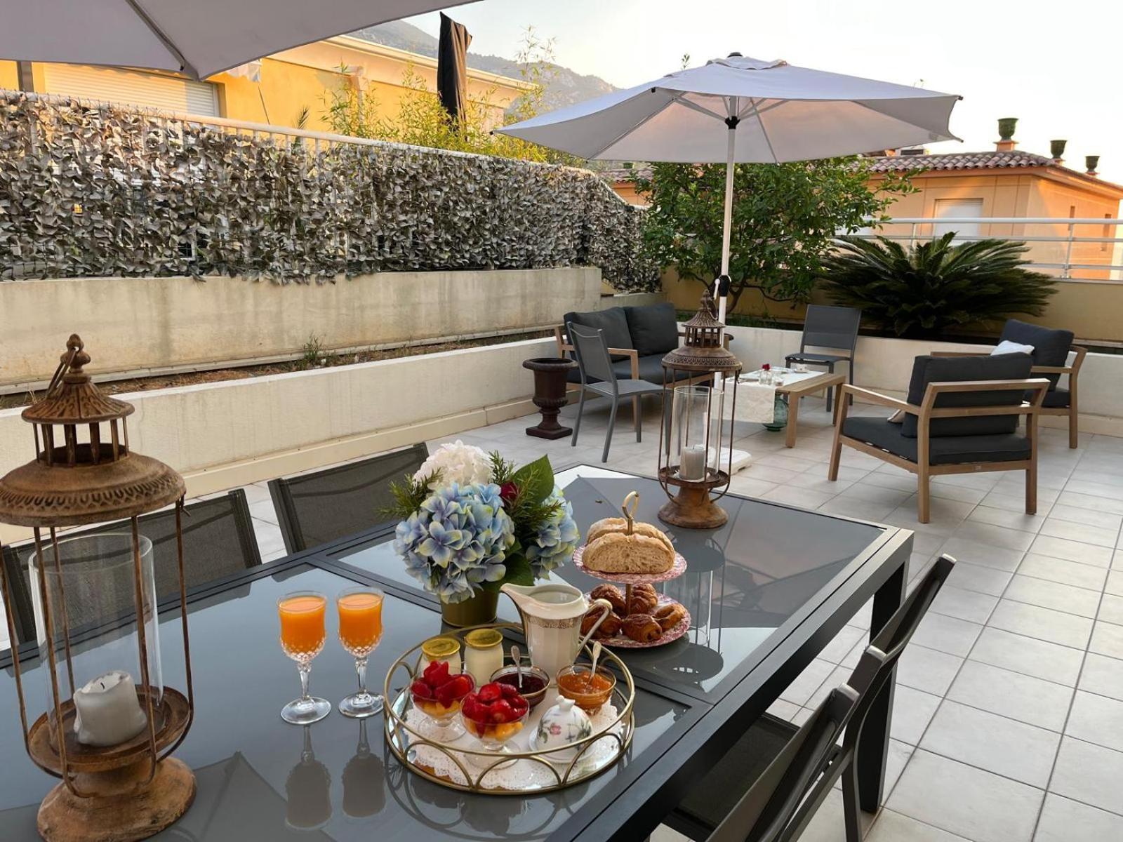 Grace & Breakfast Bed & Breakfast Beausoleil Eksteriør bilde