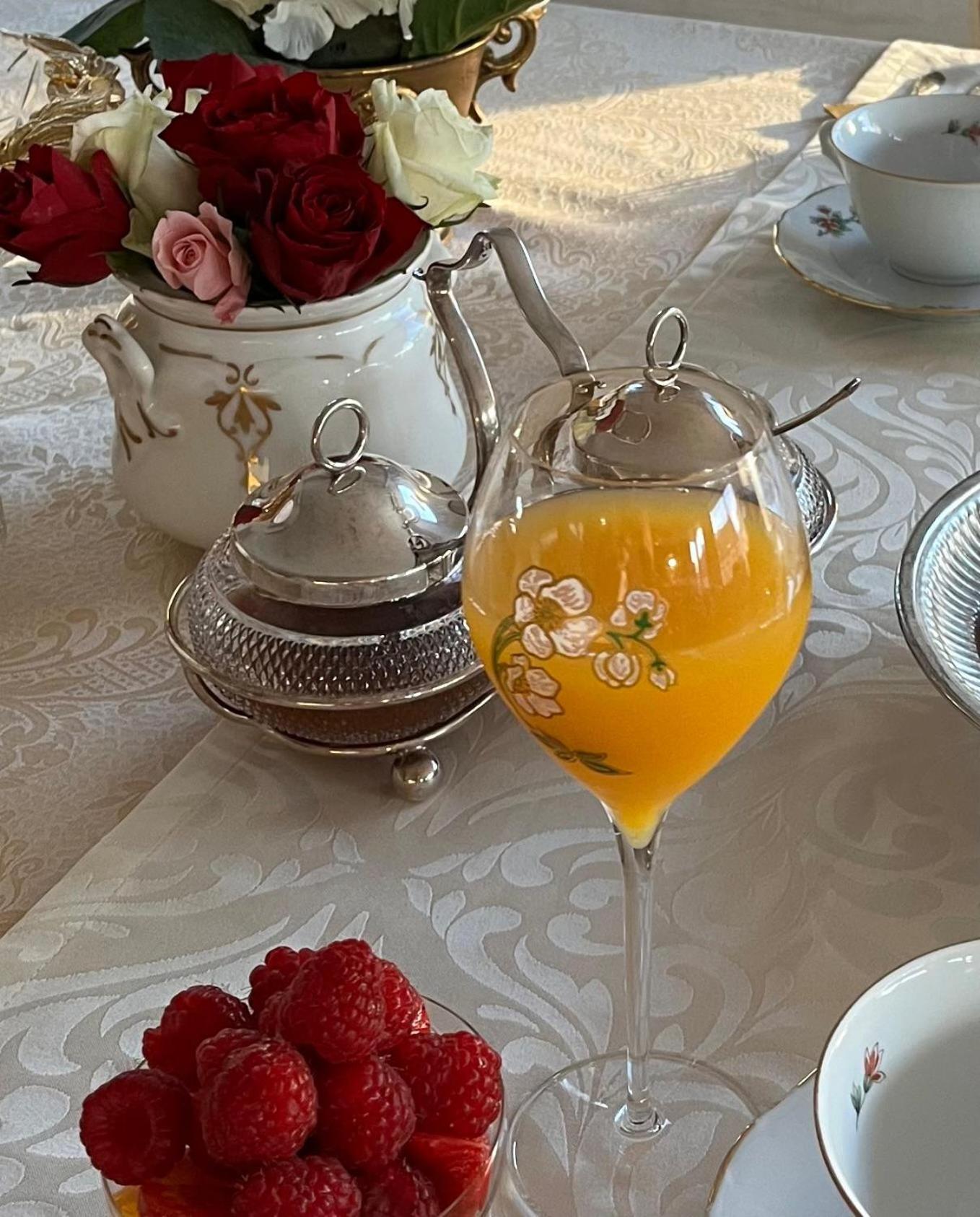 Grace & Breakfast Bed & Breakfast Beausoleil Eksteriør bilde